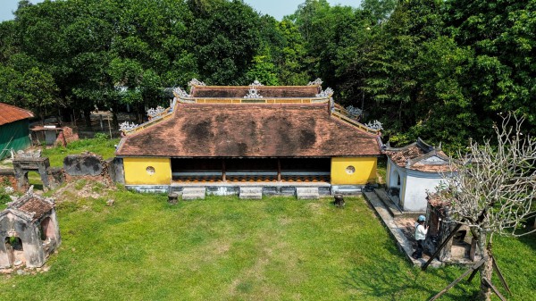 Di tích điện Voi Ré, nơi thờ voi chiến triều Nguyễn, đang xuống cấp