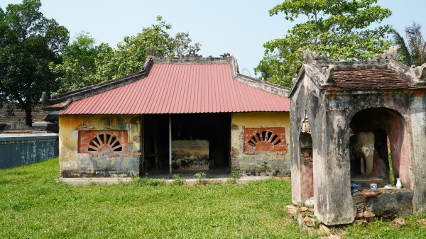 Di tích điện Voi Ré, nơi thờ voi chiến triều Nguyễn, đang xuống cấp