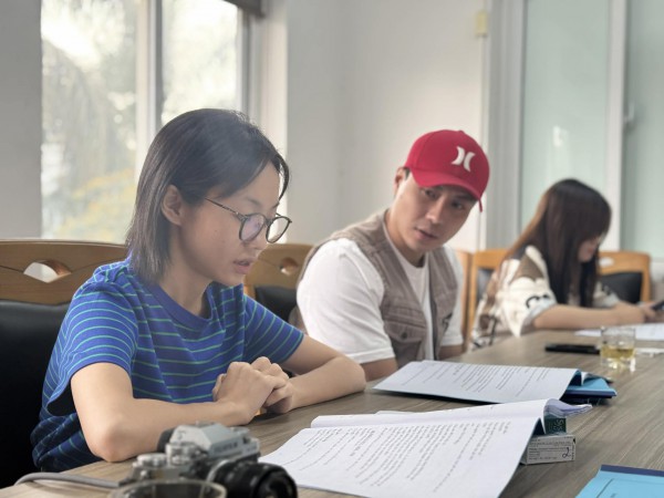 Diễn viên ‘Tử chiến trên không’ đóng phim siêu thực Diễn viên ‘Tử chiến trên không’ đóng phim siêu thực