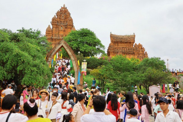 Diễn viên, nghệ nhân 7 tỉnh thành quy tụ tại Ngày hội Văn hóa dân tộc Chăm