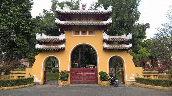 Du sơn ngoạn thủy: 'Phố phường tòa dọc dãy ngang' Du sơn ngoạn thủy: 'Phố phường tòa dọc dãy ngang'