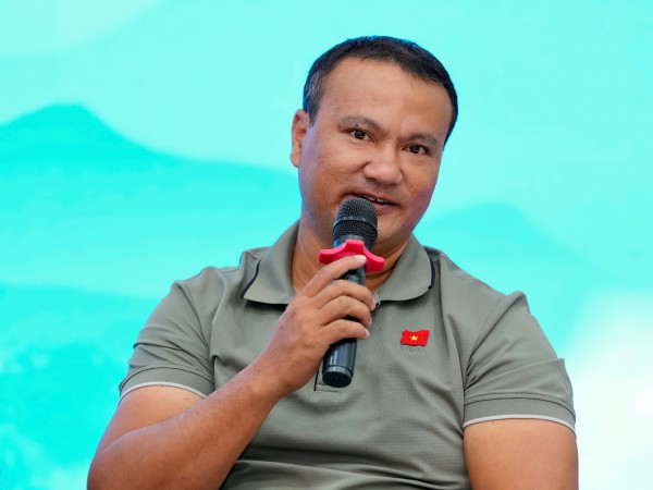 Dùng nhiếp ảnh lan tỏa vẻ đẹp đại dương và ý thức bảo vệ môi trường biển Dùng nhiếp ảnh lan tỏa vẻ đẹp đại dương và ý thức bảo vệ môi trường biển