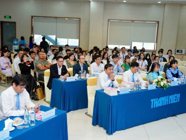 Dùng nhiếp ảnh lan tỏa vẻ đẹp đại dương và ý thức bảo vệ môi trường biển Dùng nhiếp ảnh lan tỏa vẻ đẹp đại dương và ý thức bảo vệ môi trường biển