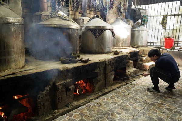 Giữ hương tết xưa: Bánh tổ - hương tết bàn thờ xứ Quảng