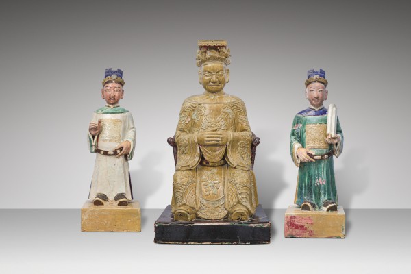 Gốm Sài Gòn xưa kể chuyện: Khám phá bộ tượng thờ 3 quyền năng thiên, địa, thủy Gốm Sài Gòn xưa kể chuyện: Khám phá bộ tượng thờ 3 quyền năng thiên, địa, thủy