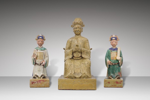 Gốm Sài Gòn xưa kể chuyện: Khám phá bộ tượng thờ 3 quyền năng thiên, địa, thủy Gốm Sài Gòn xưa kể chuyện: Khám phá bộ tượng thờ 3 quyền năng thiên, địa, thủy