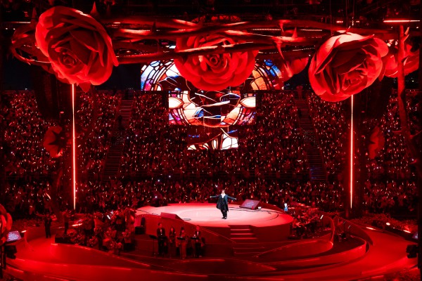 Hà Anh Tuấn trình diễn thăng hoa cùng Hương Tràm, Nguyễn Hùng trong concert 'The Rose' Hà Anh Tuấn trình diễn thăng hoa cùng Hương Tràm, Nguyễn Hùng trong concert 'The Rose'