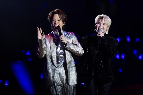 Hà Anh Tuấn trình diễn thăng hoa cùng Hương Tràm, Nguyễn Hùng trong concert 'The Rose' Hà Anh Tuấn trình diễn thăng hoa cùng Hương Tràm, Nguyễn Hùng trong concert 'The Rose'