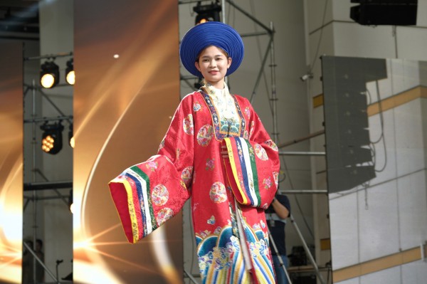 Hà Lê, Hoàng Yến Chibi kết nối văn hóa Việt - Hàn