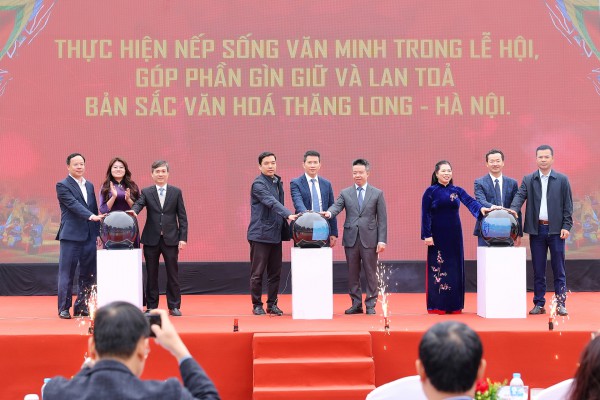 Hà Nội hưởng ứng thực hiện 'xây dựng môi trường văn hóa trong lễ hội truyền thống'