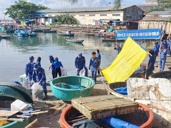 Hành động vì biển xanh