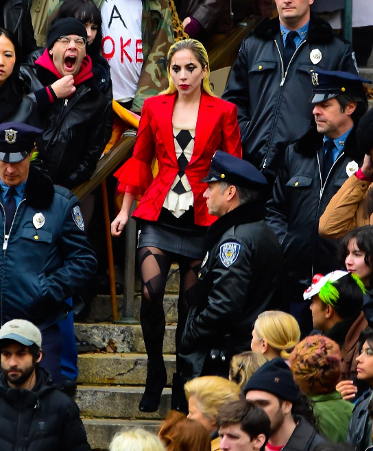 Hé lộ tạo hình của Lady Gaga vai Harley Quinn trong 