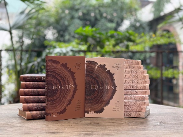 Họ và tên 'kể chuyện' tổ tiên