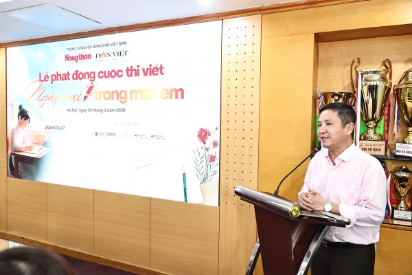 Hoa hậu Ngọc Hân, diễn viên Chí Trung, Hà Việt Dũng ngồi 'ghế nóng' cuộc thi viết