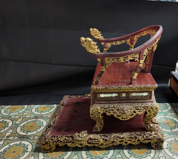 Hoàn thành phục chế ngai vàng triều Nguyễn sau vụ phá hoại