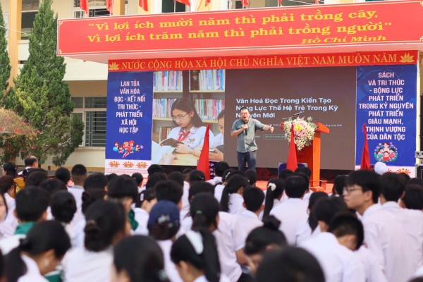 Hơn 1.000 học sinh Quảng Trị hào hứng với Ngày sách và văn hóa đọc