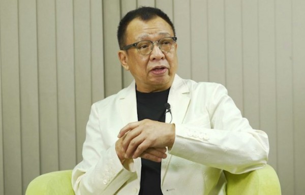 Hứa Thiệu Hùng âm thầm chữa ung thư, phải cắt bỏ thận trước khi qua đời