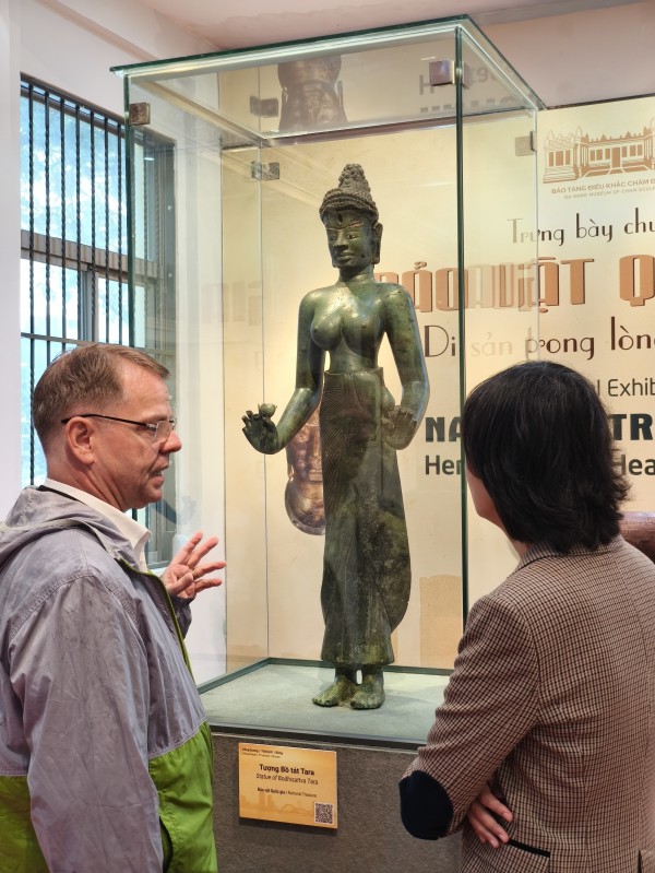 Hy vọng 'cấp cứu' kịp thời tháp Sáng đang chờ sập