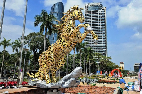 Kể chuyện linh vật ngựa 'quê mình'