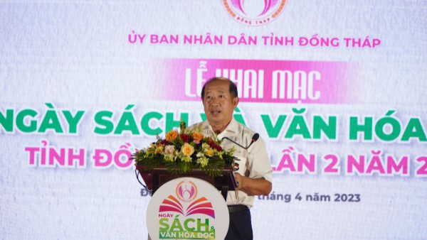 Khai mạc 