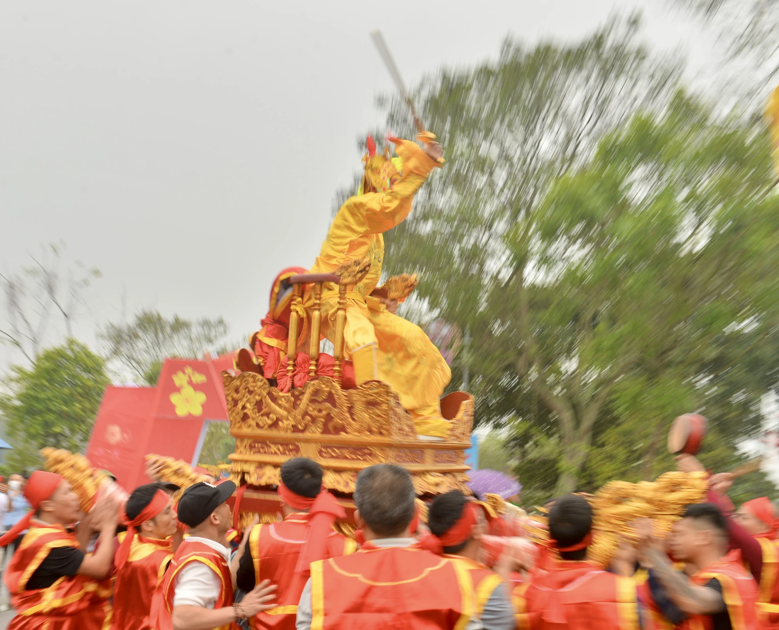 Lễ hội chém bạch kê tinh độc nhất vô nhị ở Hà Nội