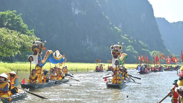 Lễ hội dâng trái ngon quả ngọt lên đức Thần Nông