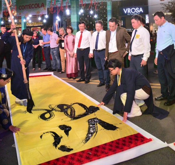 Lễ hội Đường sách Tết Bính Ngọ thu hút hơn 1 triệu lượt khách tham quan