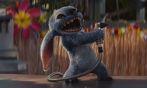 'Lilo & Stitch' vượt mốc 1 tỉ USD doanh thu phòng vé toàn cầu