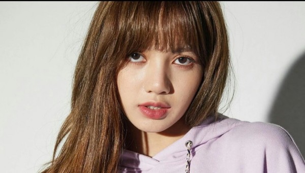 Lisa, một trong 20 ca sĩ Hàn Quốc nổi tiếng nhất nước ngoài có gì đặc biệt?