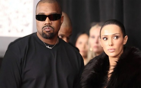 Màn khỏa thân của vợ tại Grammy 2025 có thể khiến Kanye West mất 20 triệu USD