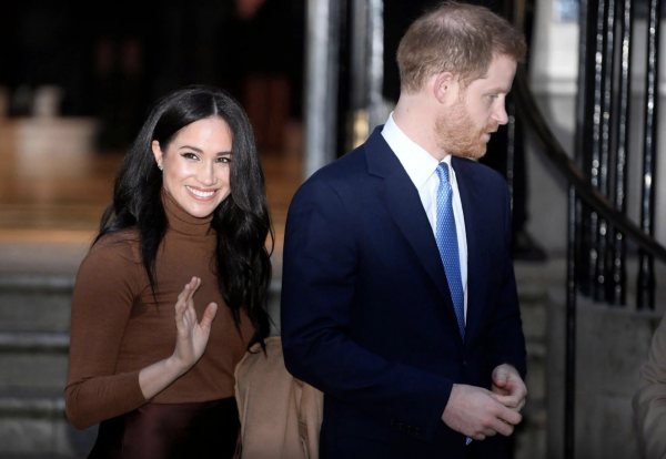 Meghan Markle bất ngờ tung loạt ảnh cưới chưa từng công bố