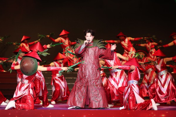 NSND Lệ Thủy, NSƯT Kim Tử Long cùng dàn nghệ sĩ gạo cội hội ngộ