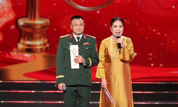 NSND Lệ Thủy, NSƯT Kim Tử Long cùng dàn nghệ sĩ gạo cội hội ngộ