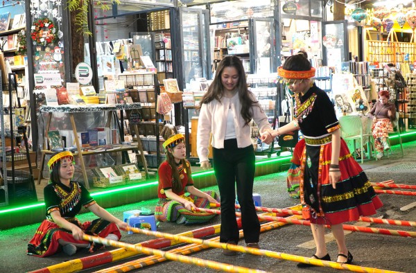 Năm 2025, tổng doanh thu Đường sách TP.HCM đạt 62,45 tỉ đồng Năm 2025, tổng doanh thu Đường sách TP.HCM đạt 62,45 tỉ đồng