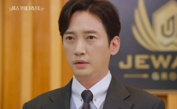 Nam diễn viên Lee Sang Bo đột ngột qua đời Nam diễn viên Lee Sang Bo đột ngột qua đời