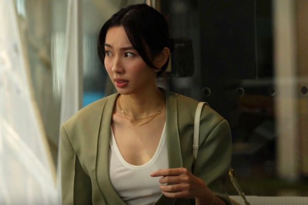 Nghệ sĩ dính bê bối, ai vạ lây? Nghệ sĩ dính bê bối, ai vạ lây?