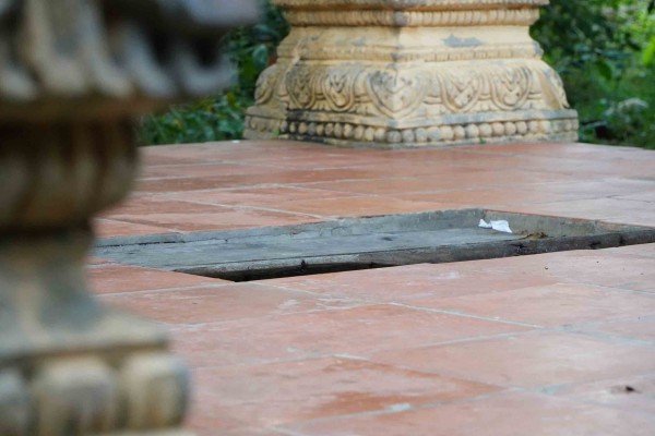 Ngôi chùa gần 200 tuổi trong 'cánh đồng chó ngáp'