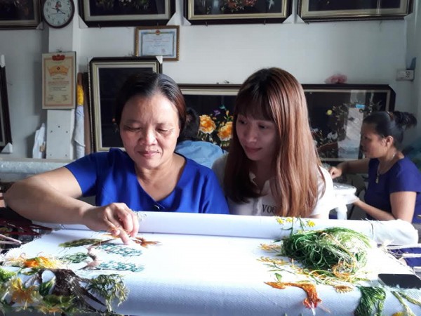 Người nghệ nhân khuyết tật giữ hồn chỉ lụa Người nghệ nhân khuyết tật giữ hồn chỉ lụa