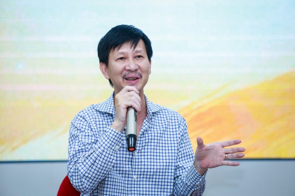 Nguyễn Phan Quang Bình tiết lộ nguyên tắc khi thực hiện 'Hộ linh tráng sĩ' Nguyễn Phan Quang Bình tiết lộ nguyên tắc khi thực hiện 'Hộ linh tráng sĩ'