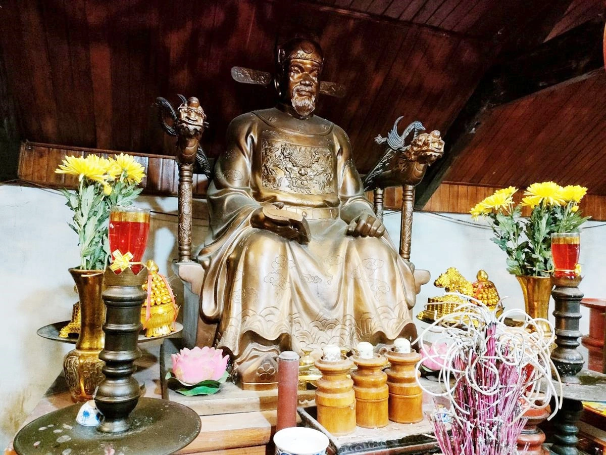 Nhà Lê sơ làm trong sạch chốn quan trường: Quan ngự sử từ vàng, không đổi di chiếu Nhà Lê sơ làm trong sạch chốn quan trường: Quan ngự sử từ vàng, không đổi di chiếu