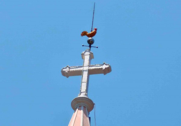 Nhà thờ Con Gà - biểu tượng hồng giữa lòng Đà Nẵng Nhà thờ Con Gà - biểu tượng hồng giữa lòng Đà Nẵng