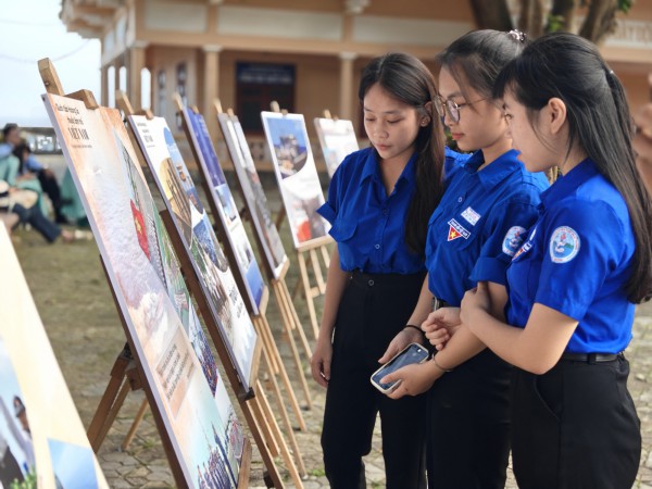 Nhà trưng bày Hoàng Sa tiếp nhận nhiều tư liệu Pháp ngữ giá trị Nhà trưng bày Hoàng Sa tiếp nhận nhiều tư liệu Pháp ngữ giá trị