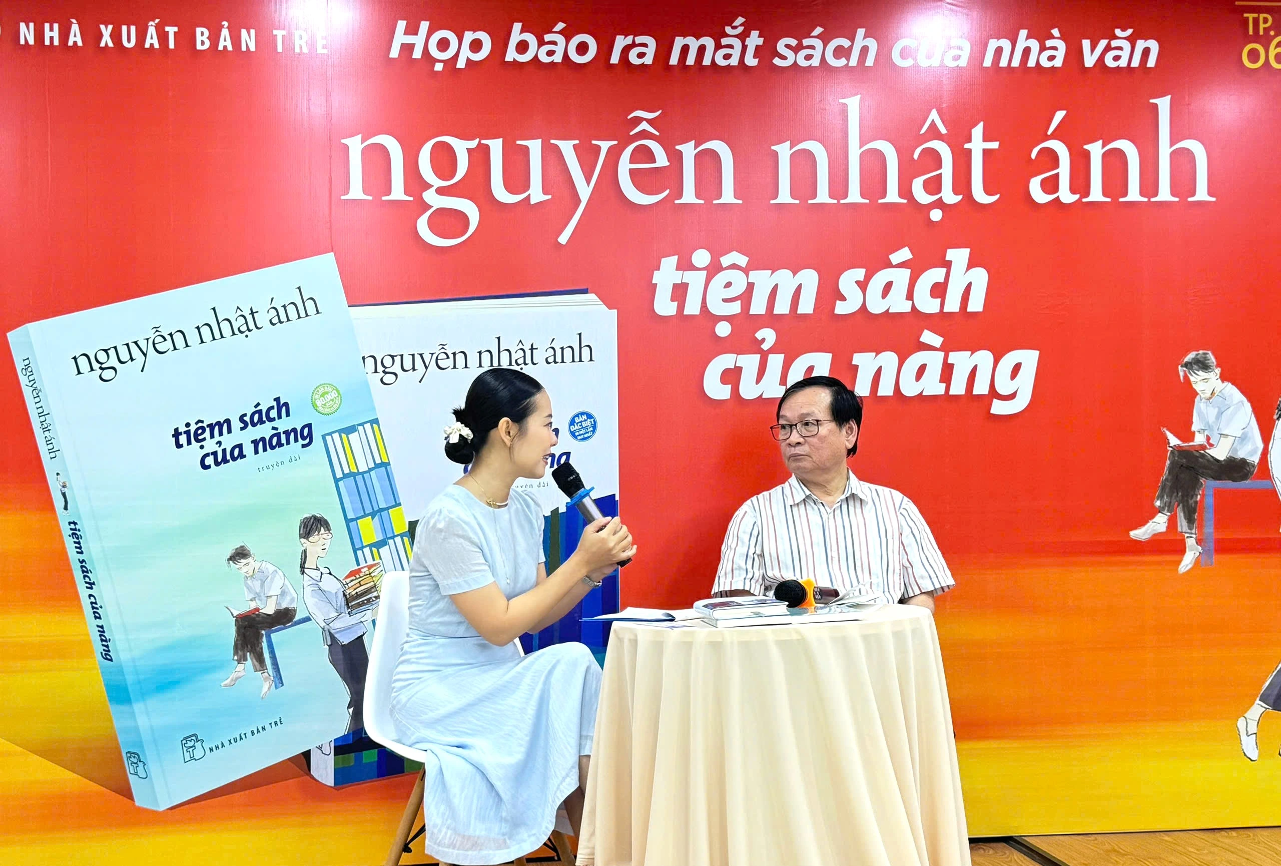 Nhà văn Nguyễn Nhật Ánh tiết lộ cách viết '3 trong 1' ở 'Tiệm sách của nàng'