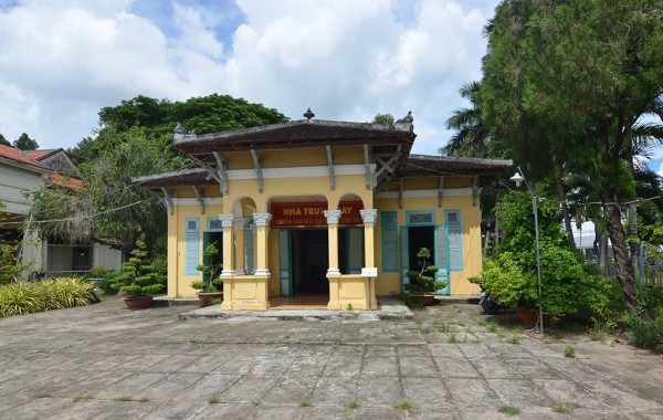 Nhạc sư Vĩnh Bảo và tuyệt kỹ ngón đờn tranh Nam bộ Nhạc sư Vĩnh Bảo và tuyệt kỹ ngón đờn tranh Nam bộ