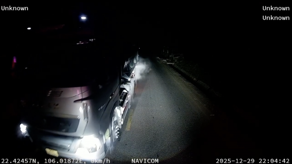 Những TikToker 'ngáo quyền lực'