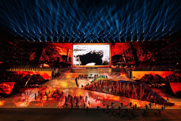 Những hình ảnh hoành tráng của chương trình nghệ thuật đặc biệt thu hút 20 ngàn khán giả