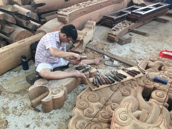 Những người miệt mài phục hồi điện Cần Chánh từ phế tích Những người miệt mài phục hồi điện Cần Chánh từ phế tích