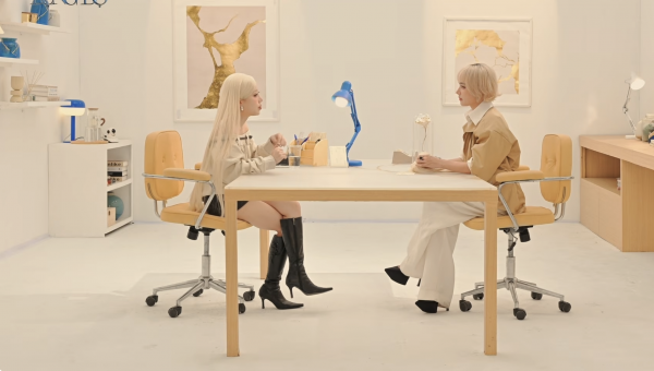 Nữ ca sĩ 9X nghẹn ngào trải lòng về loạt biến cố mất 5 người thân Nữ ca sĩ 9X nghẹn ngào trải lòng về loạt biến cố mất 5 người thân