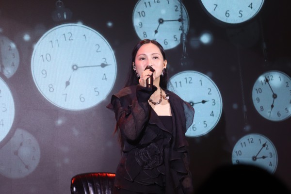 Quang Dũng, Hà Nhi trình diễn thăng hoa trong đêm nhạc 'Thương về miền Trung'