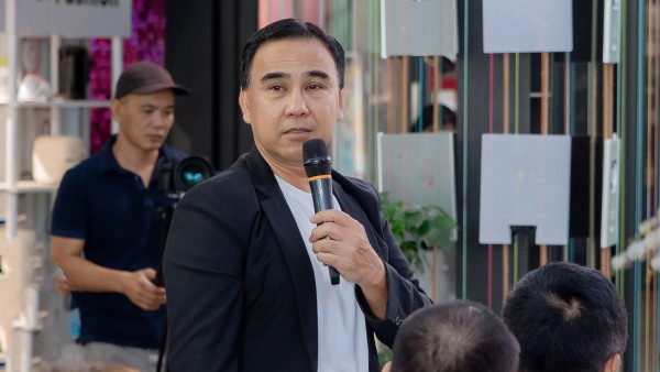 Quyền Linh lên tiếng trước thông tin 'bị bắt'